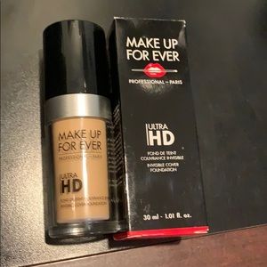 Makeup forever HD foundation color Y215